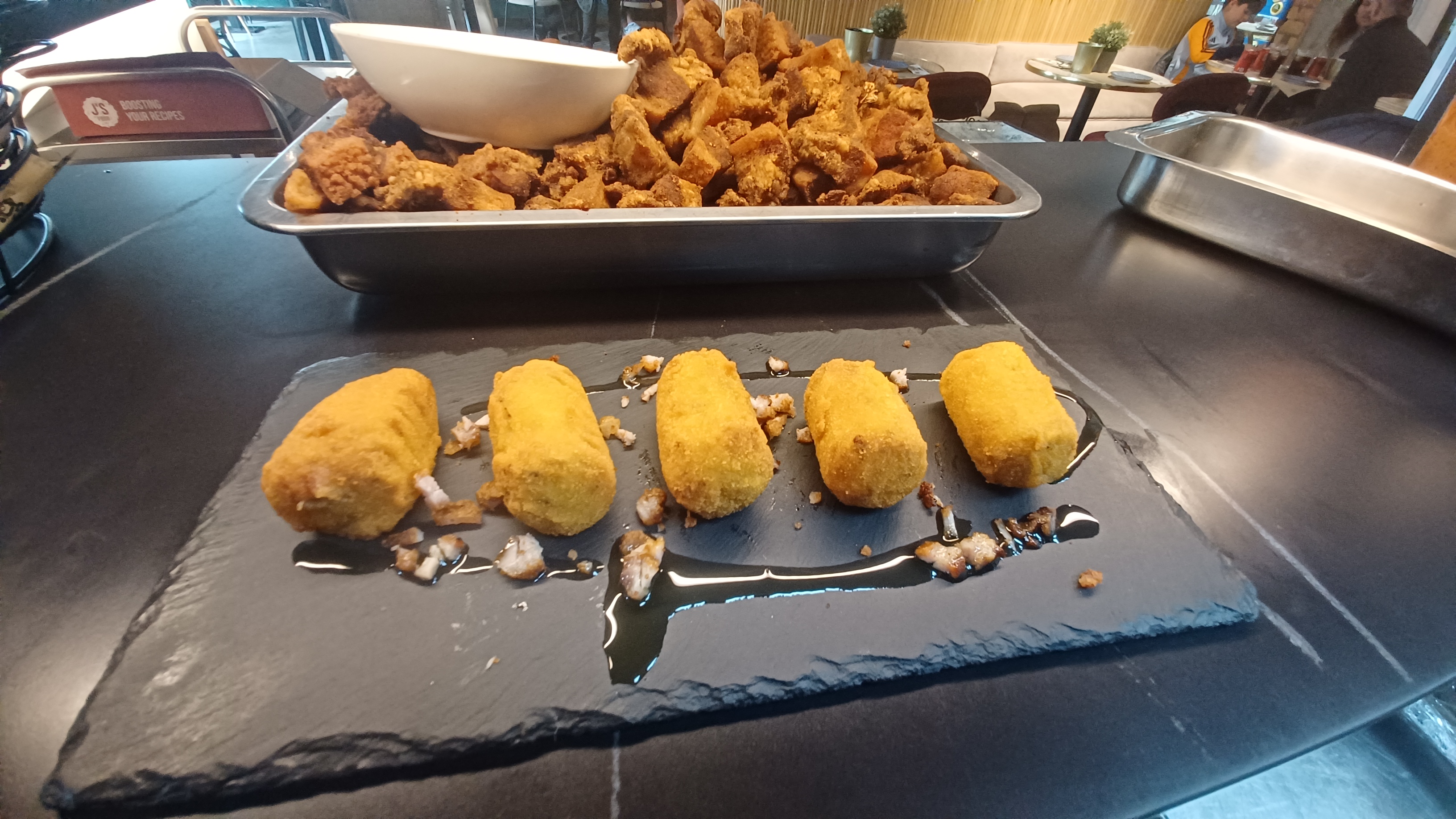 Croquetas de chicharrones