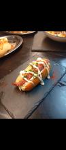 Brioche de pulpo con alioli y mayo de pimenton